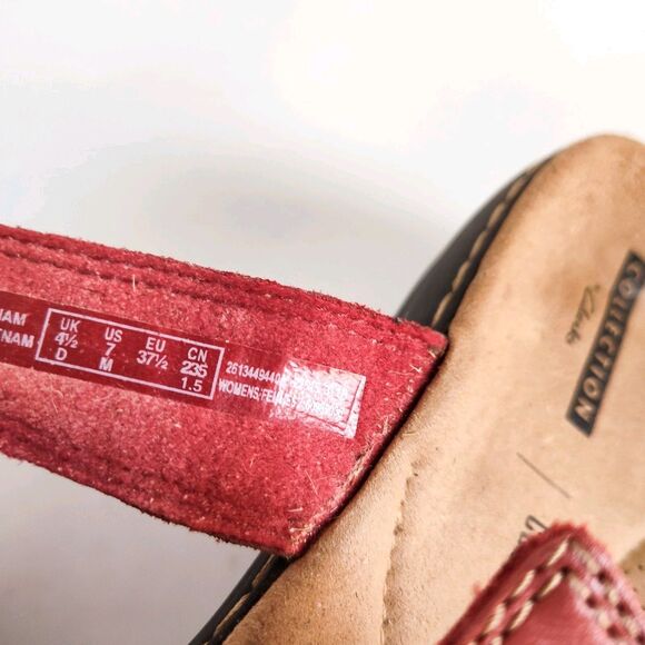 Clarks Sandals Size 7 Leisa Spring Slides Red Leather Slip On Comfort Flats - Picture 9 of 10